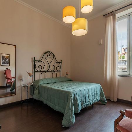 Colosseo & San Clemente Apartment Рим Экстерьер фото