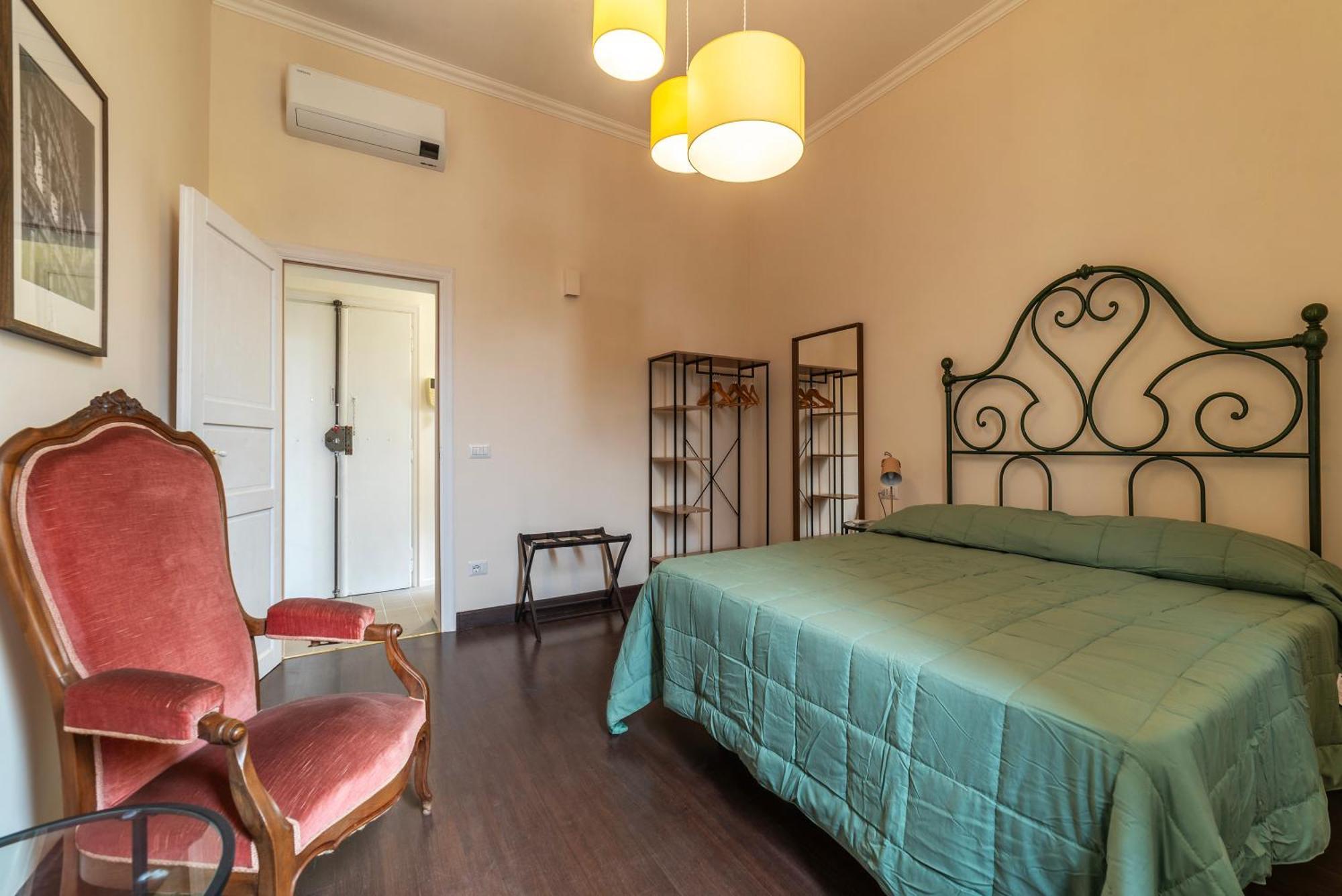 Colosseo & San Clemente Apartment Рим Экстерьер фото